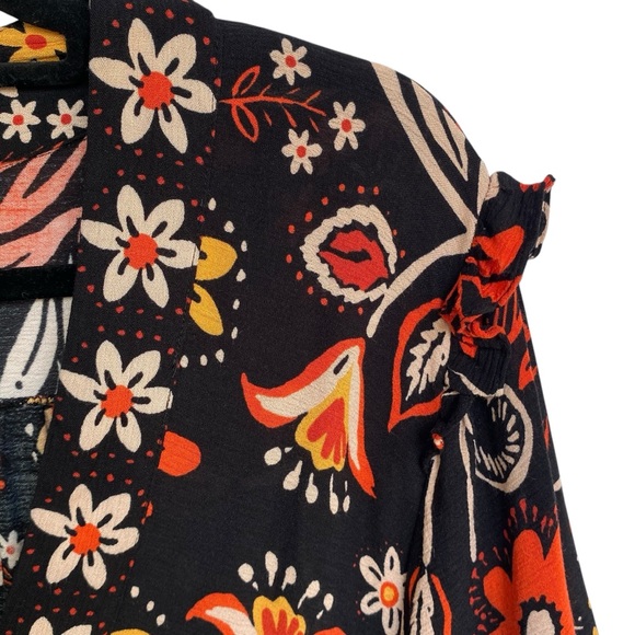 Easel Black Floral Boho Blouse Womens Size Small Ruffle Rayon Tie Tunic Top Fall - Picture 4 of 10
